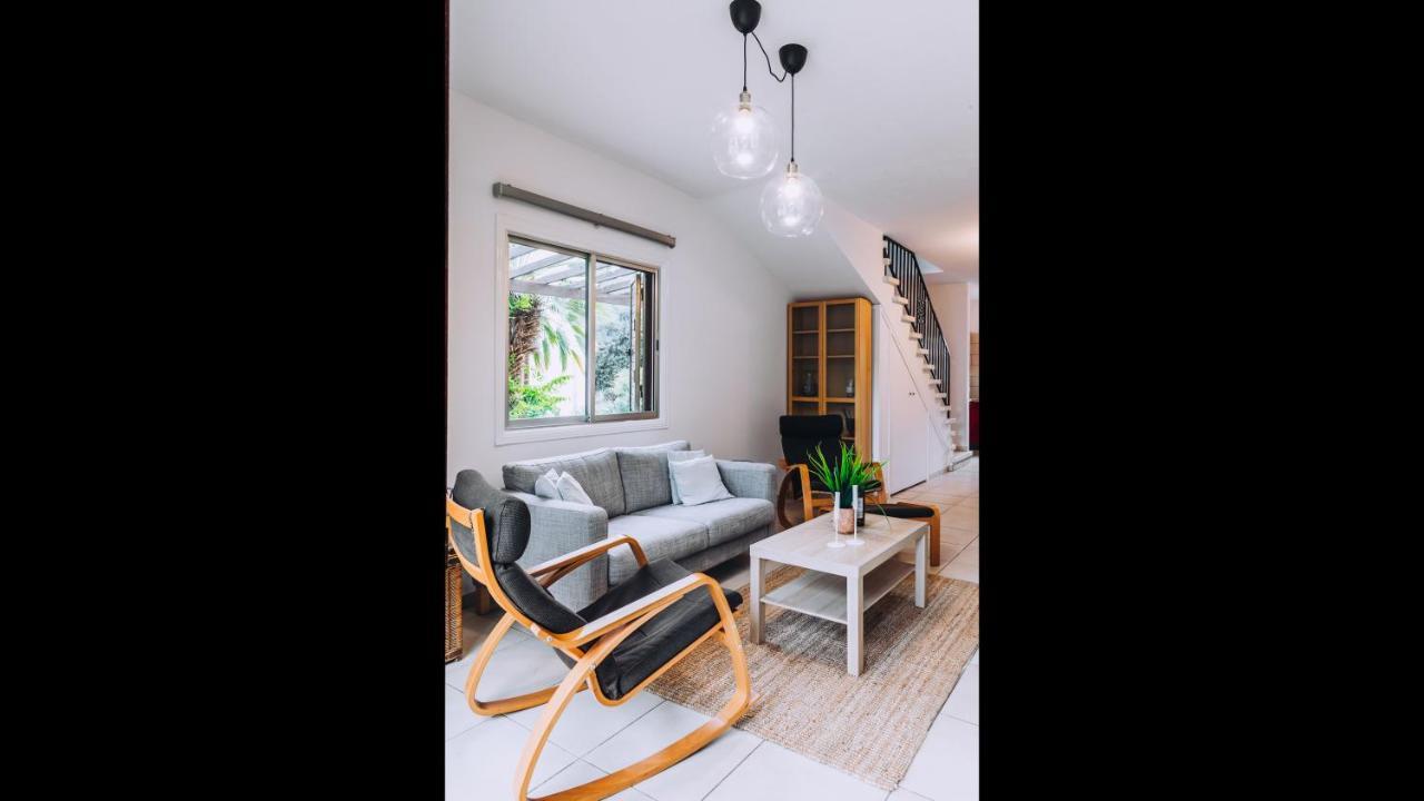 Villa Minimal Townhouse Center Paphos Extérieur photo
